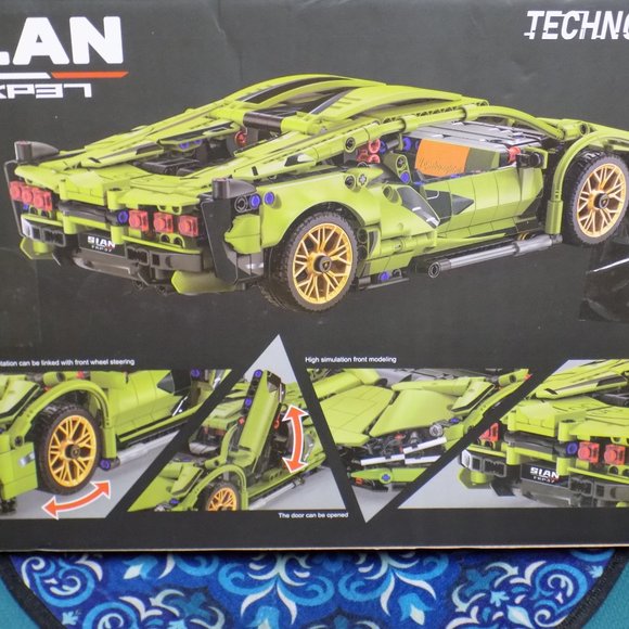 Green Car Building Blocks Toys (Included 1280 Pieces Blocks) - Picture 2 of 2